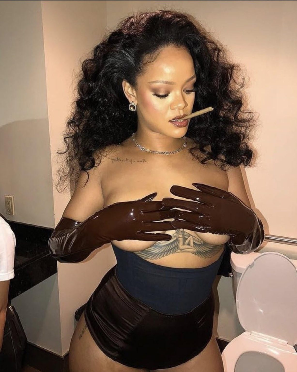 Rihanna Nude Sexy Photos Thotflix