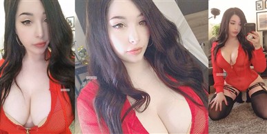 Pialoof Lewd Red Lingerie Cosplay Photos