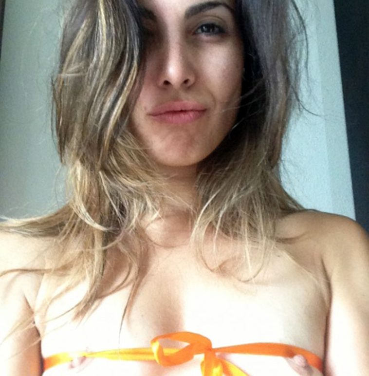 Carly Pope Nude Leaked Selfies, Porn, and Hot Pics
