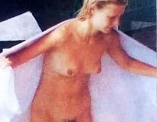 Gwyneth Paltrow Nude And Bikini Pics