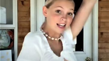 Jordyn Jones Nip Slip (16 Pics + GIF & Video)