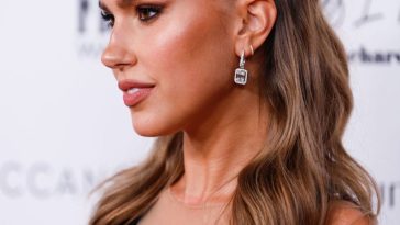 Kara Del Toro Stuns in a Black Dress at the ‘Shining Vale’ Premiere in Hollywood (43 Photos + Video)