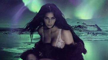 Kim Kardashian Sexy - 2016 LOVE Advent - Day 12 (16 Pics + GIFs & Video)