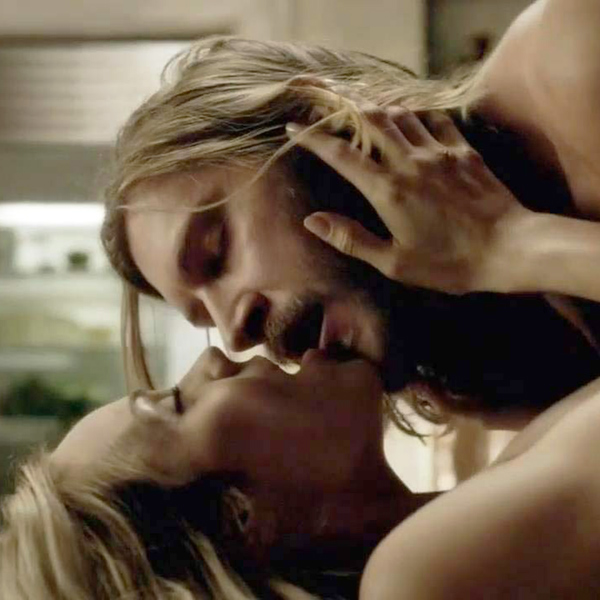 Laura Vandervoort Making Out In Hot Sex Scene From 'Bitten' Series