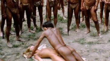 Monica Zanchi & Laura Gemser Nude Sex Scene from 'Emanuelle and the Last Cannibals'