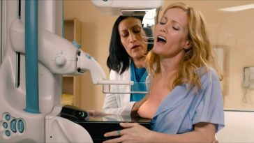 Leslie Mann Nude Boob Scene from 'This Is 40'