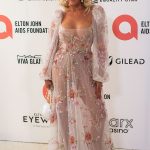 Sandra Lee Displays Her Nude Boobs at the 30th Annual Elton John AIDS Foundation Academy Viewing Party (1 Photo)