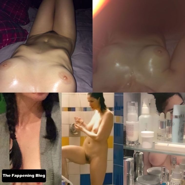 Sarah Silverman Nude & Sexy Collection (27 Photos + Videos)
