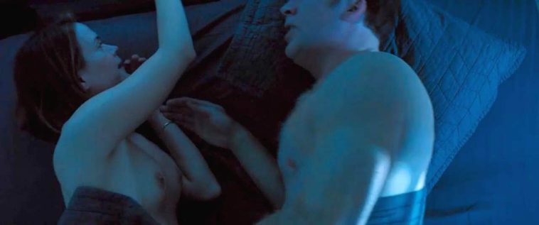 Sarah Paulson Naked Sex Scene from 'The Runner'