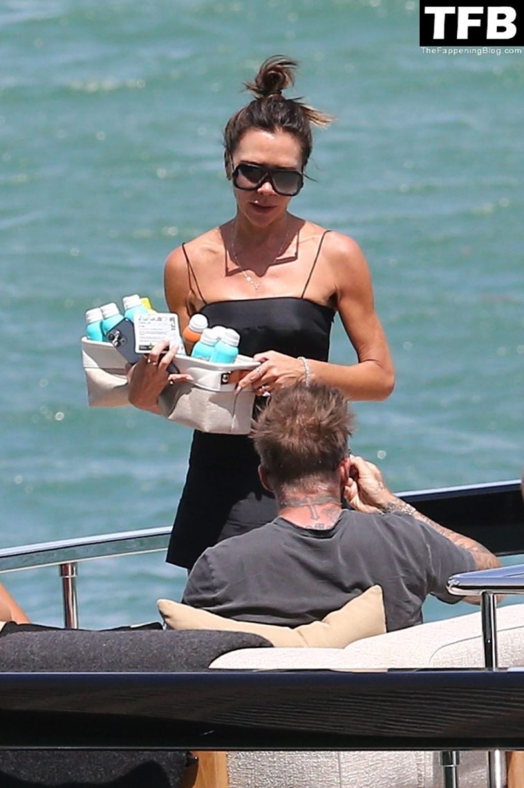 Victoria and David Beckham are Seen Living That Boat Life in Miami (47 Photos)