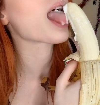 Amouranth Blowjob Banana Onlyfans Video Leaked