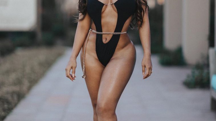 Dolly Castro Sexy (10 Photos)