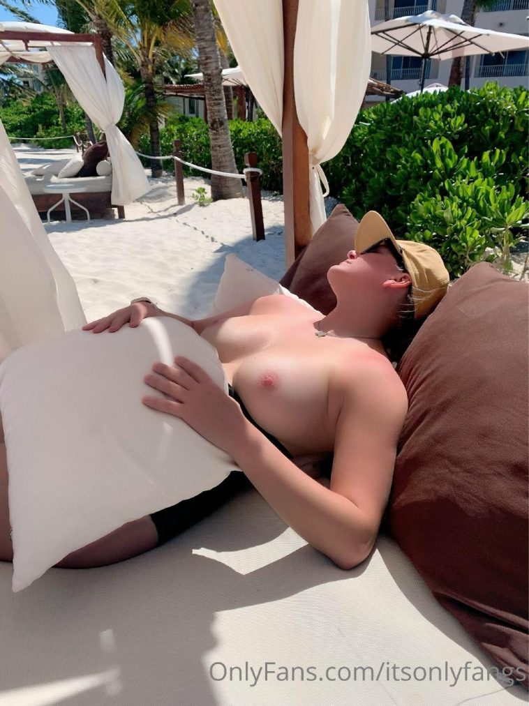 Fangs Topless Sunbathing Onlyfans Set Leaked