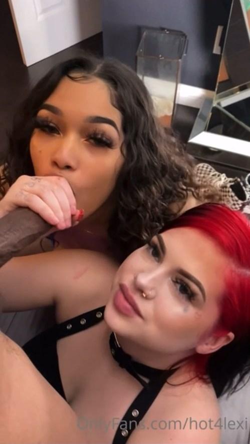 Hot4lexi Lesbian Deepthroat Blowjob Onlyfans Video Leaked