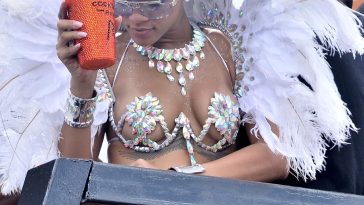 Rihanna Nip Slip Barbados Festival Photos Leaked