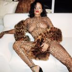 Rihanna Nude Modeling Photoshoot Set Leaked