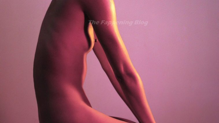 Sonoya Mizuno Nude & Sexy (22 Photos)