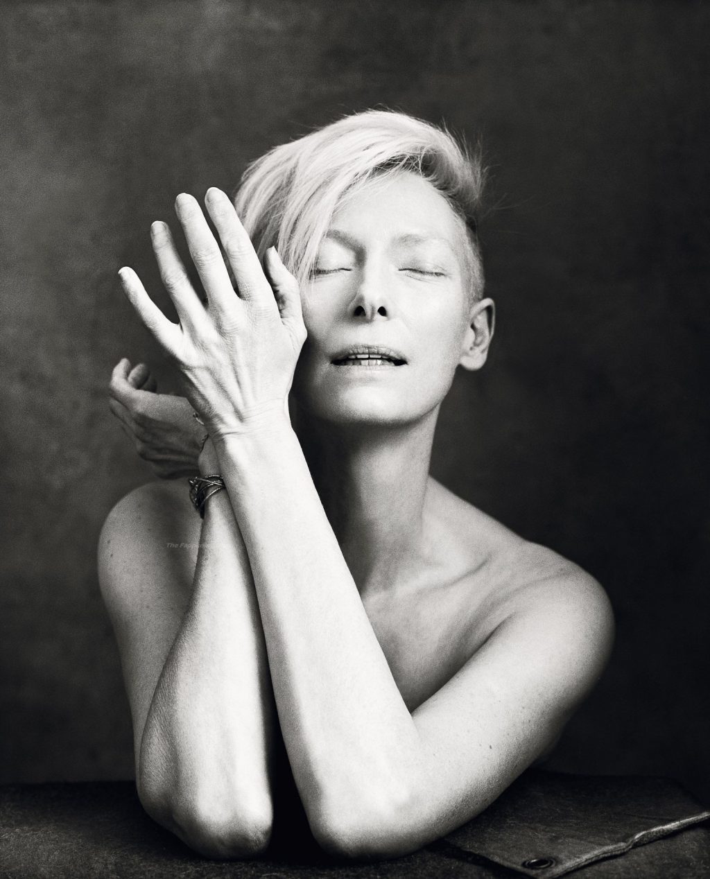 Tilda Swinton Nude & Sexy Collection (57 Photos + Videos)