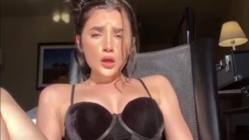 Mackenzie Jones Nude Onlyfans Masturbating