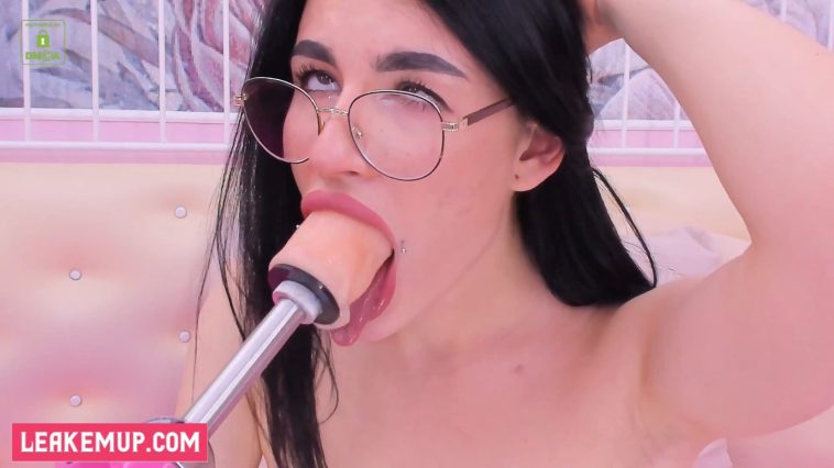 littledarkagex Jessyxangel Leaked Throat Fuck Machine