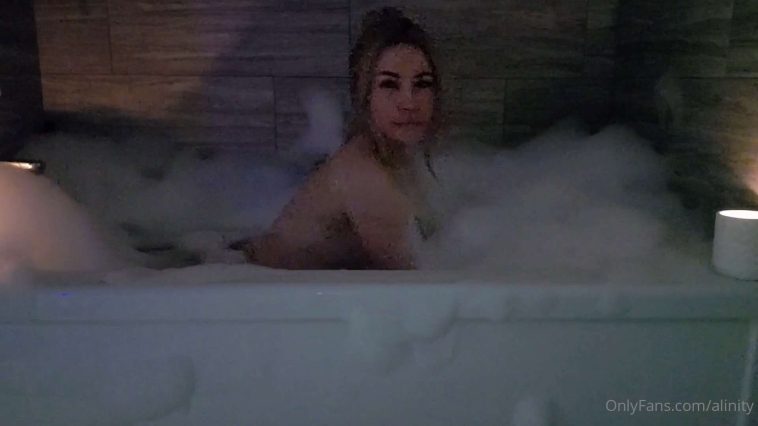 Alinity Onlyfans Bath