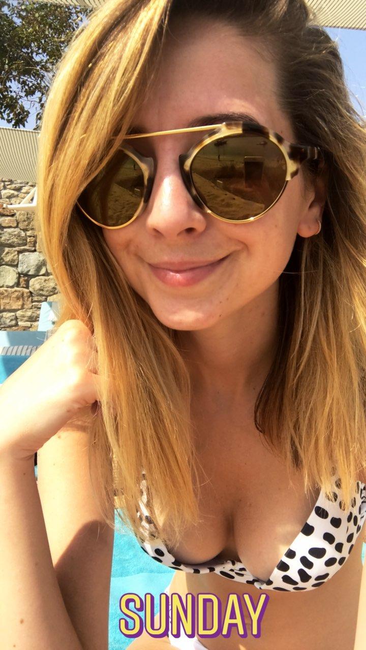 Zoella Sexy Pictures