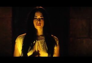 Jeanine Mason - Of Kings and Prophets (2016) Sex Scene