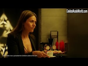 Clara Alvarado in La Casa de Papel (series) (2017) Sex Scene
