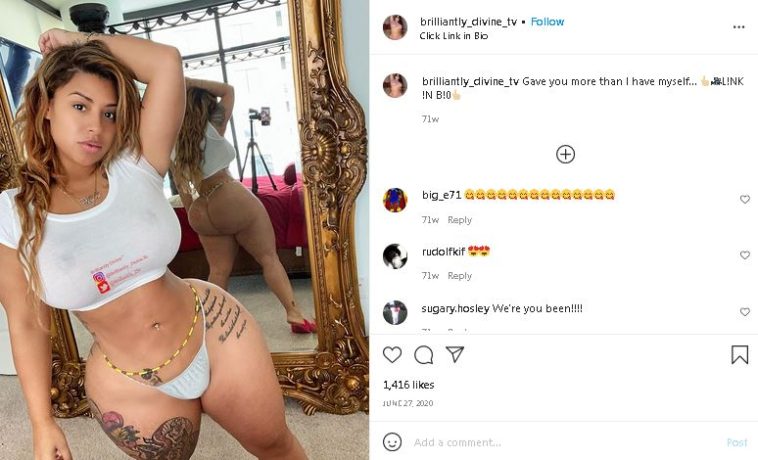 Brilliantly Divine Horny Thot Teasing Her Big Ass OnlyFans Insta Leaked Videos