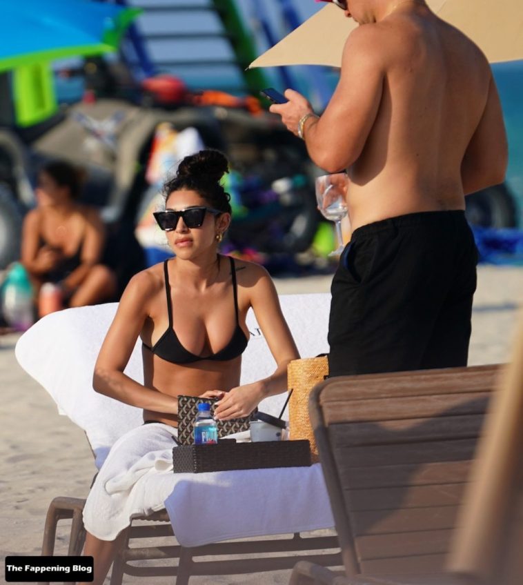 Chantel Jeffries Enjoys a Day on the Beach in Miami (24 Photos)