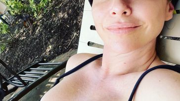 Danielle Harris Nude & Sexy Collection (28 Photos)