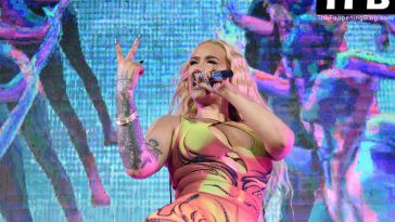 Iggy Azalea Performs at the 2022 ‘Can’t Stop Us Now’ Tour in Camden (3 Photos)