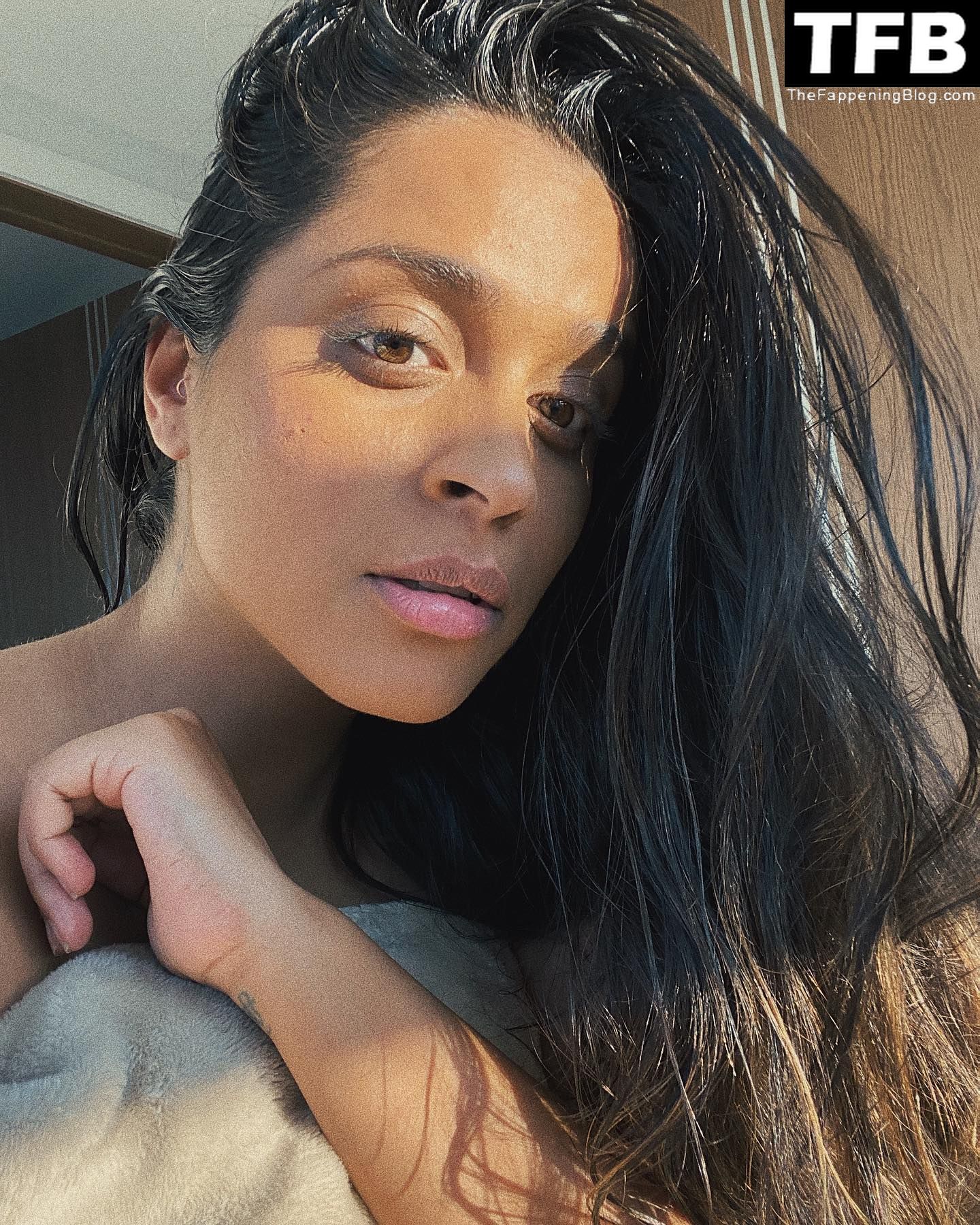 Lilly Singh Topless & Sexy Collection (89 Photos)
