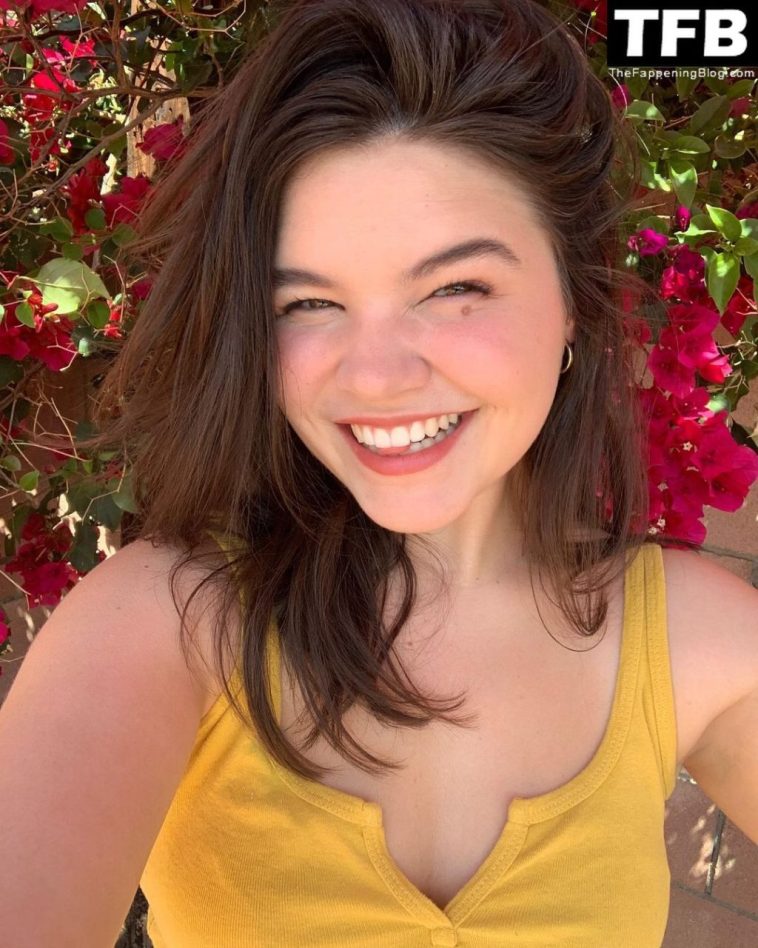 Madison McLaughlin Sexy Collection (10 Photos)