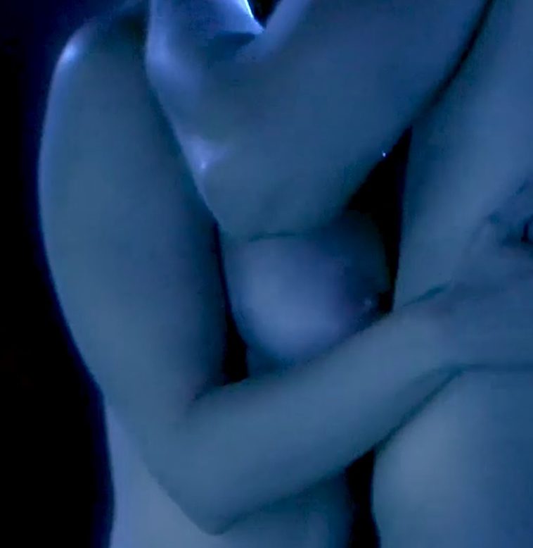 Robin Tunney Hot Sex In Supernova Movie - FREE VIDEO
