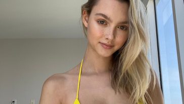 Chloé Margaux Topless & Sexy Mix (24 Photos)