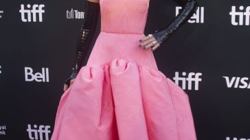 Kate Beckinsale Stuns on the Red Carpet During the 2022 Toronto International Film Festival (76 Photos)