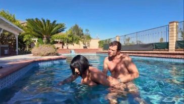 Cherry Devivre - Had Some Underwater Scene